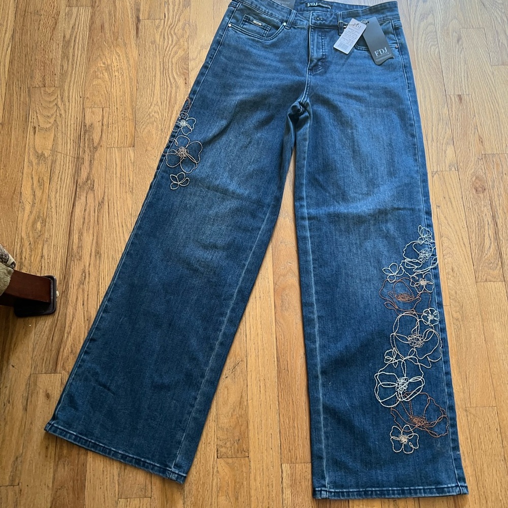 Dark Blue Wide-Leg Embroidered Jeans FDJ brand new with tags!